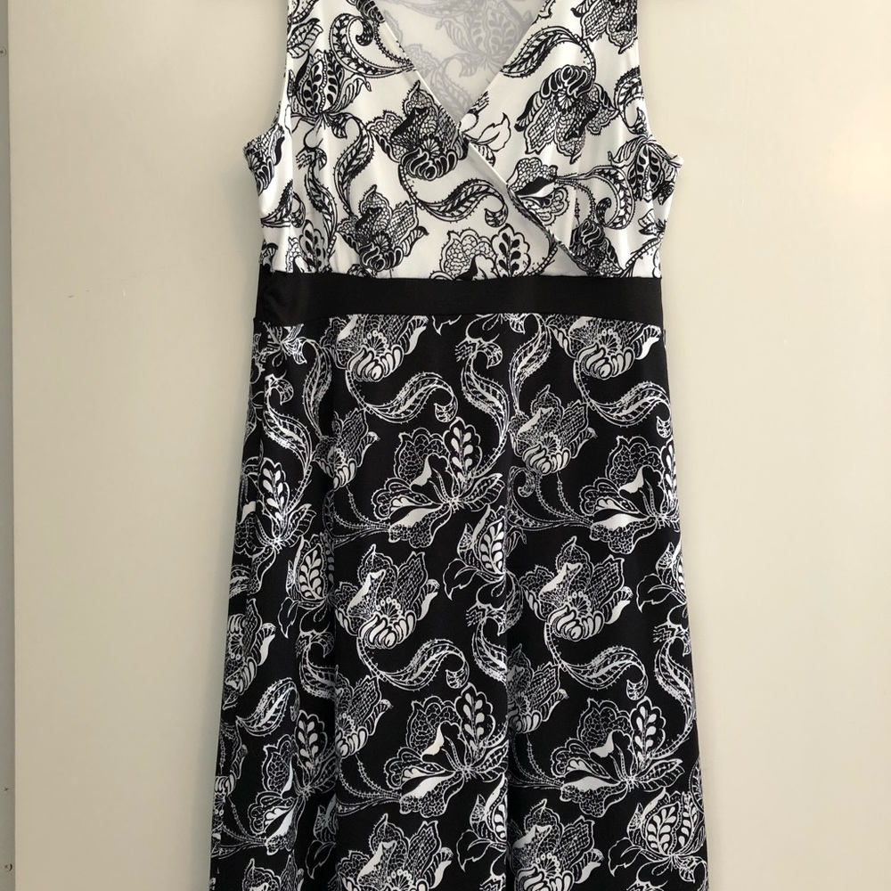 Lola Black and White sundress Medium